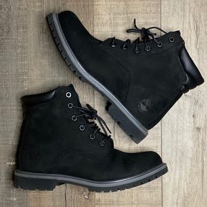 Women’s Black Size 8 Timberland Boots Never Worn